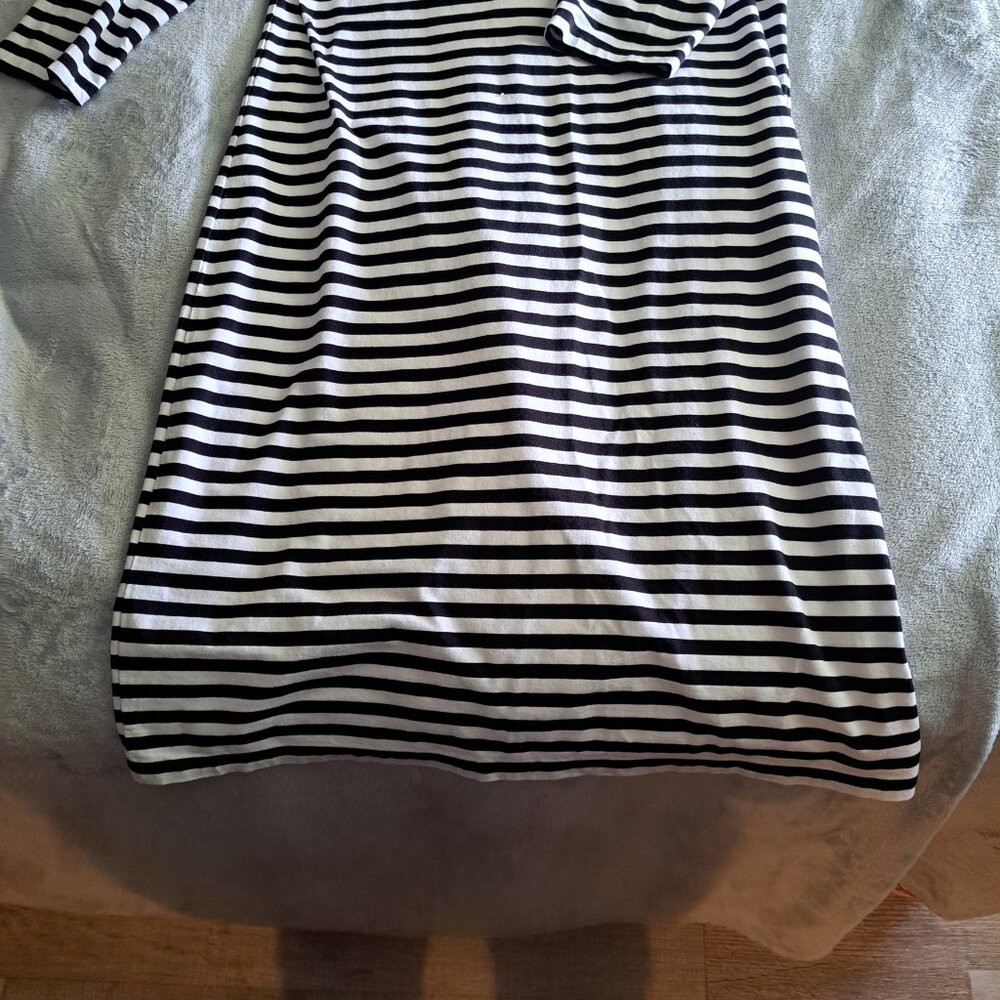 Dress - Picture 4 of 5